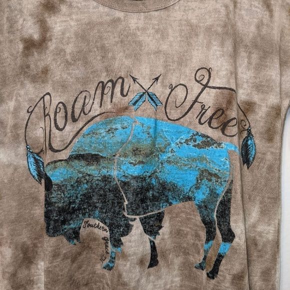 Southern Grace Buffalo Roam Free top with Fringe Size Medium - Picture 8 of 9